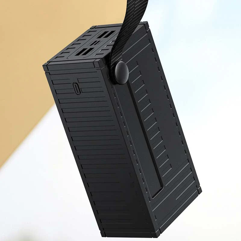 Schnellladende Powerbank mit digitaler Anzeige